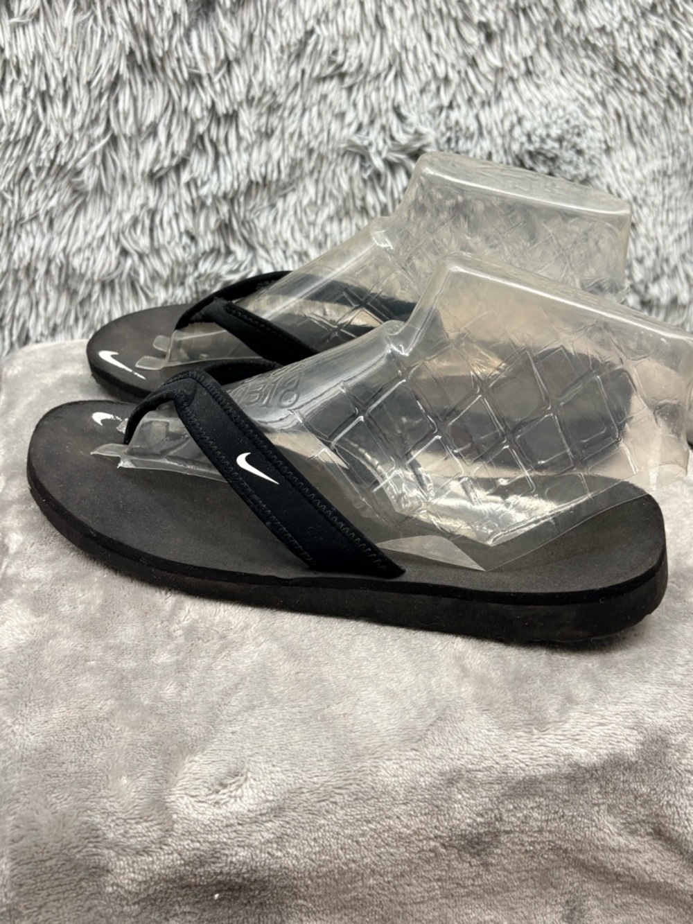 Nike Sandals Womens 9 Celso Girl Thong Flip Flop Black White Casual Beach